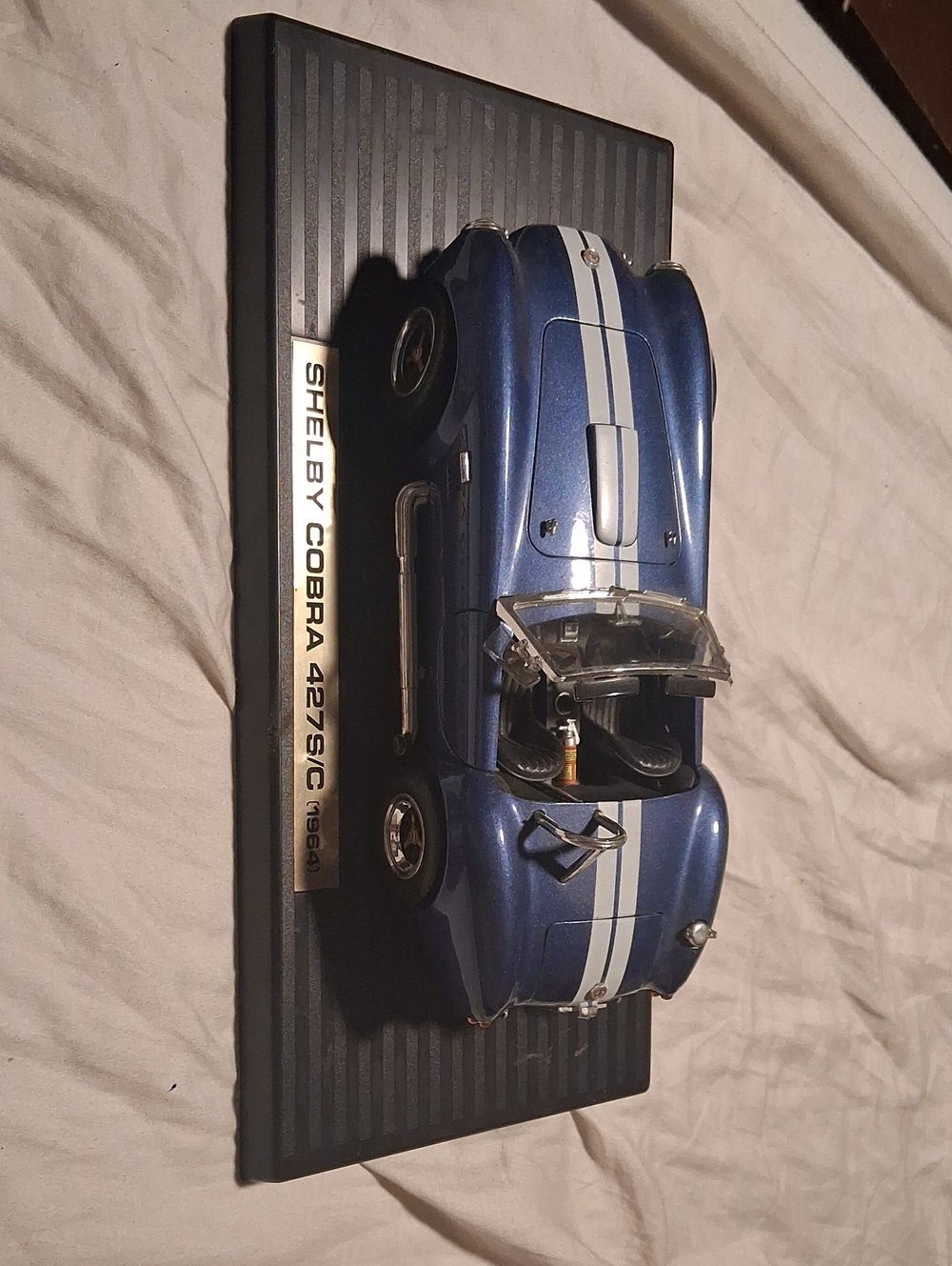 Shelby Cobra 427 S/C Diecast Model - Blue with White Stripes